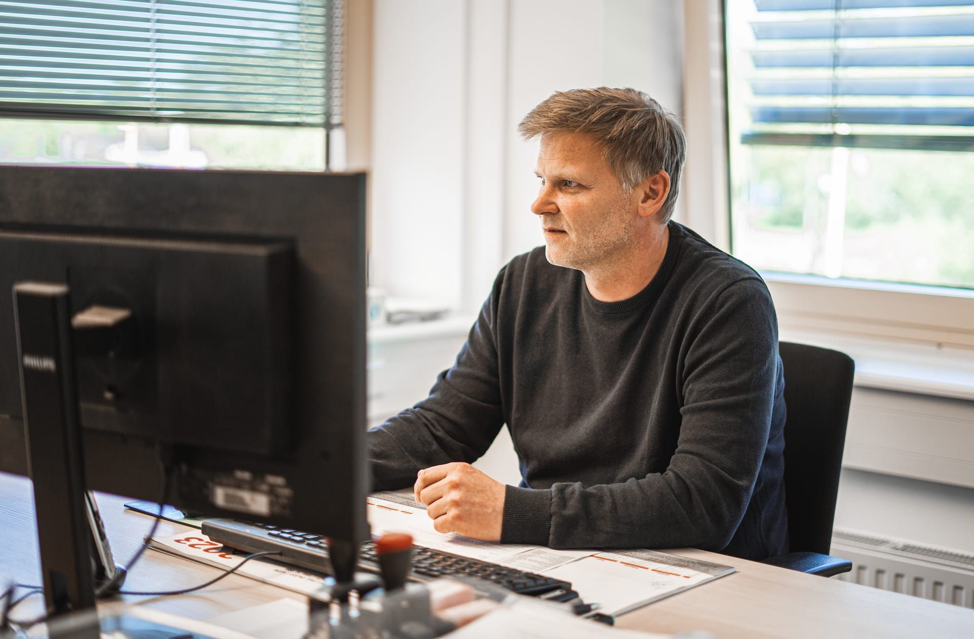 Member of operations management at the workstation